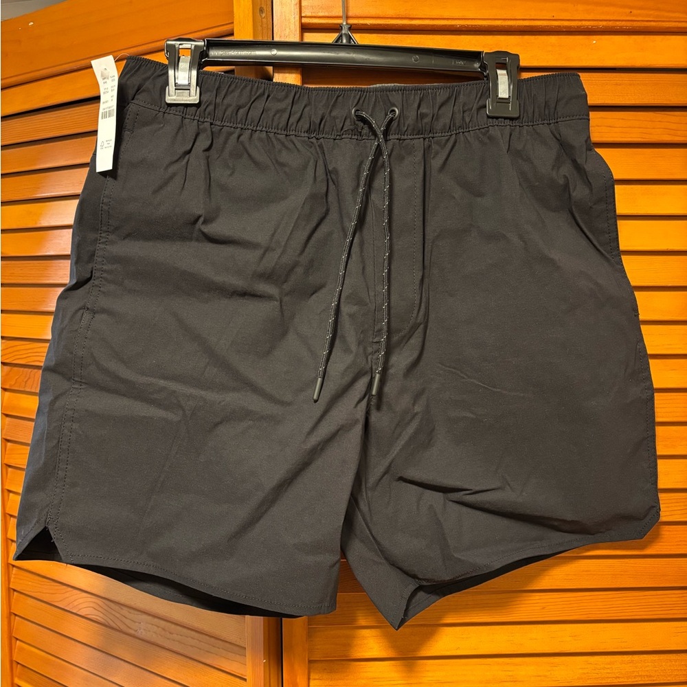 J Crew 6'' lined tech dock short